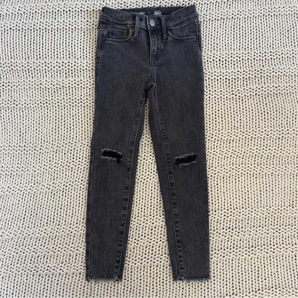 Old Navy High-Waisted Rockstar 360° Stretch Ripped Jeggings Size 7